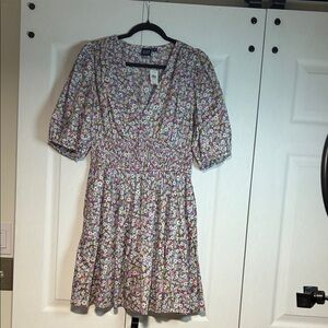 NWT-GAP Floral Mini Dress with POCKETS!